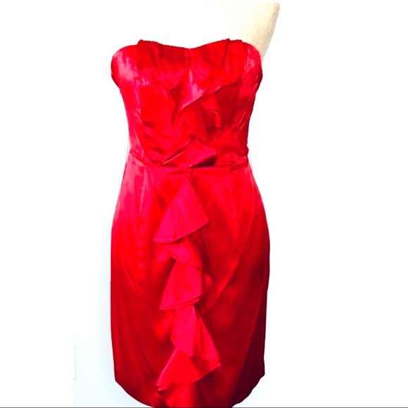 EXPRESS RED STRAPLESS DRESS SILK WITH RUFFLE DETAILS.SIZE 12 - Picture 2 of 9